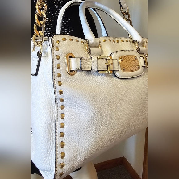 Michael Kors Ivory Satchel with Gold Details - Picture 5 of 16